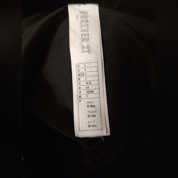 Very good condition black mini dress - Picture 5 of 5